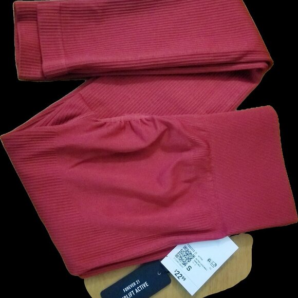 NWT Forever 21 Active Seamless Ribbed Leggings - Brick Red (Size Small) - Picture 1 of 1